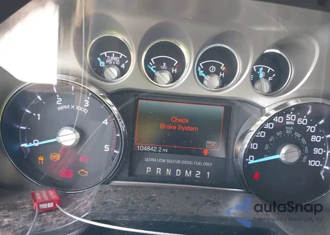 2011 Ford F250 Lariat z USA, uszkodzony, nr VIN 1FT7W2BT9BEC44137